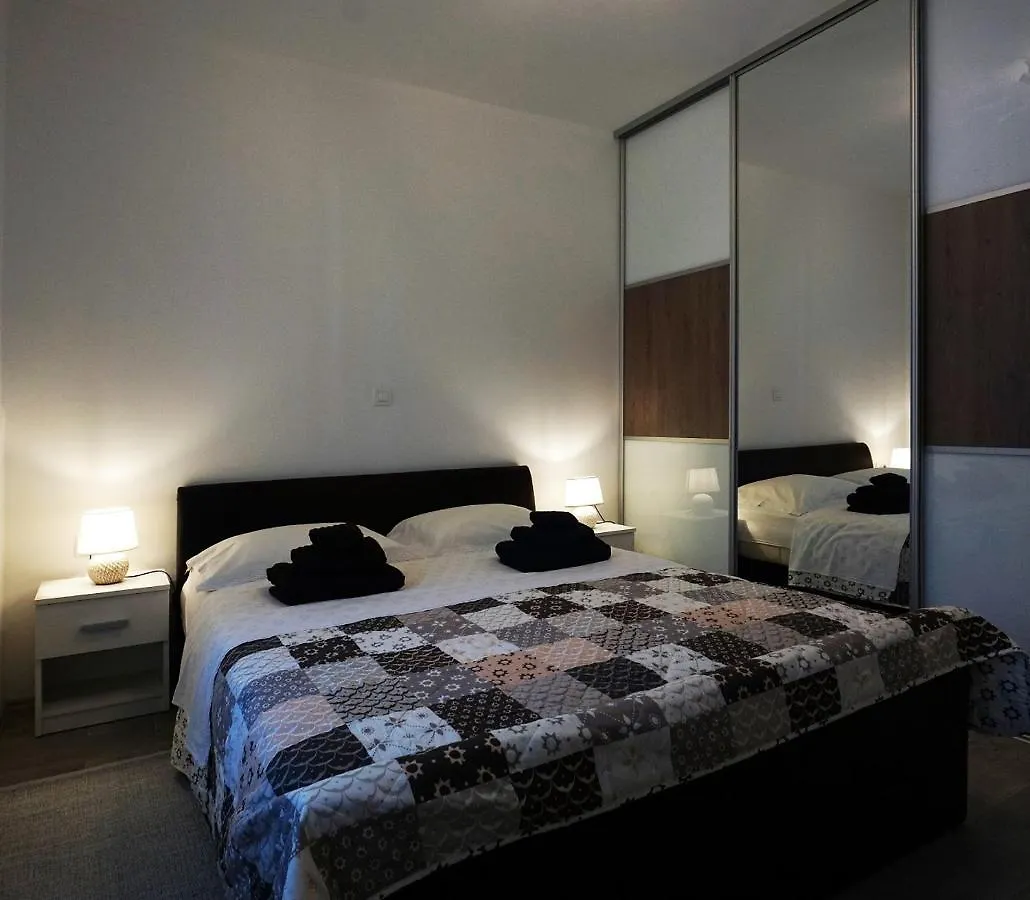 Deluxe Apartment Joia With Balcony On The Beach Bacvice, Free Parking, Old Town, Near Ferry Port Split
