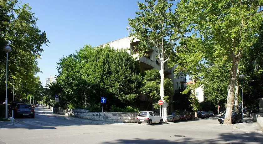 Deluxe Apartment Joia With Balcony On The Beach Bacvice, Free Parking, Old Town, Near Ferry Port Split Croácia